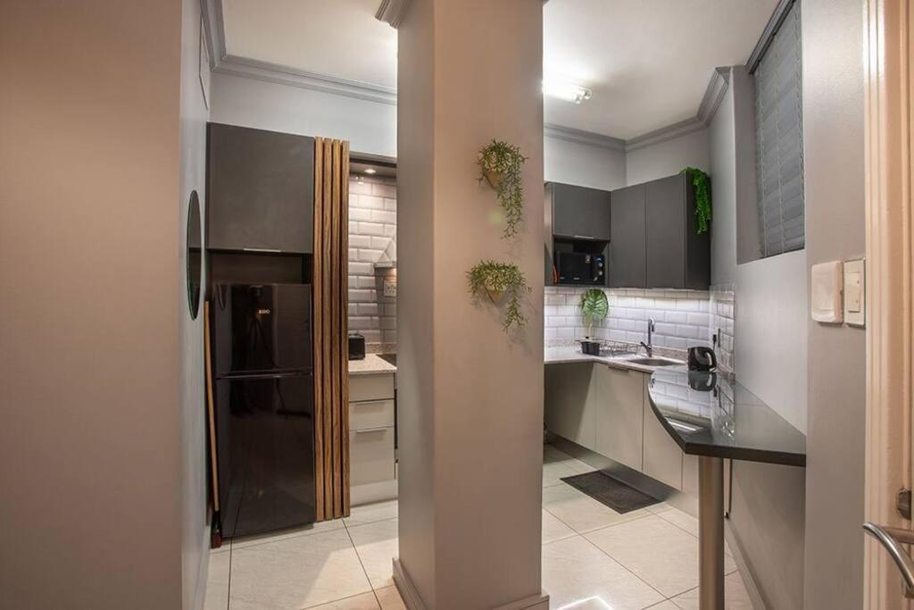 דירות דורבן 2 Sleeper Stylish Sanctuary מראה חיצוני תמונה